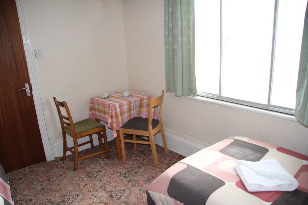Dove Court Mini Lodge Almondsbury Εξωτερικό φωτογραφία