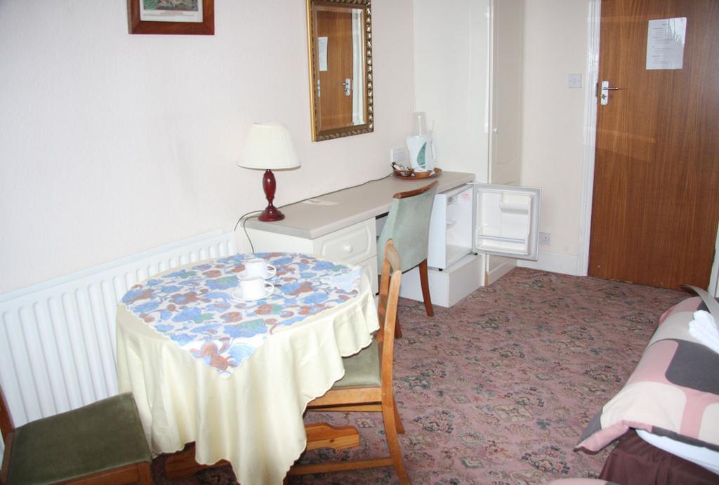 Dove Court Mini Lodge Almondsbury Εξωτερικό φωτογραφία