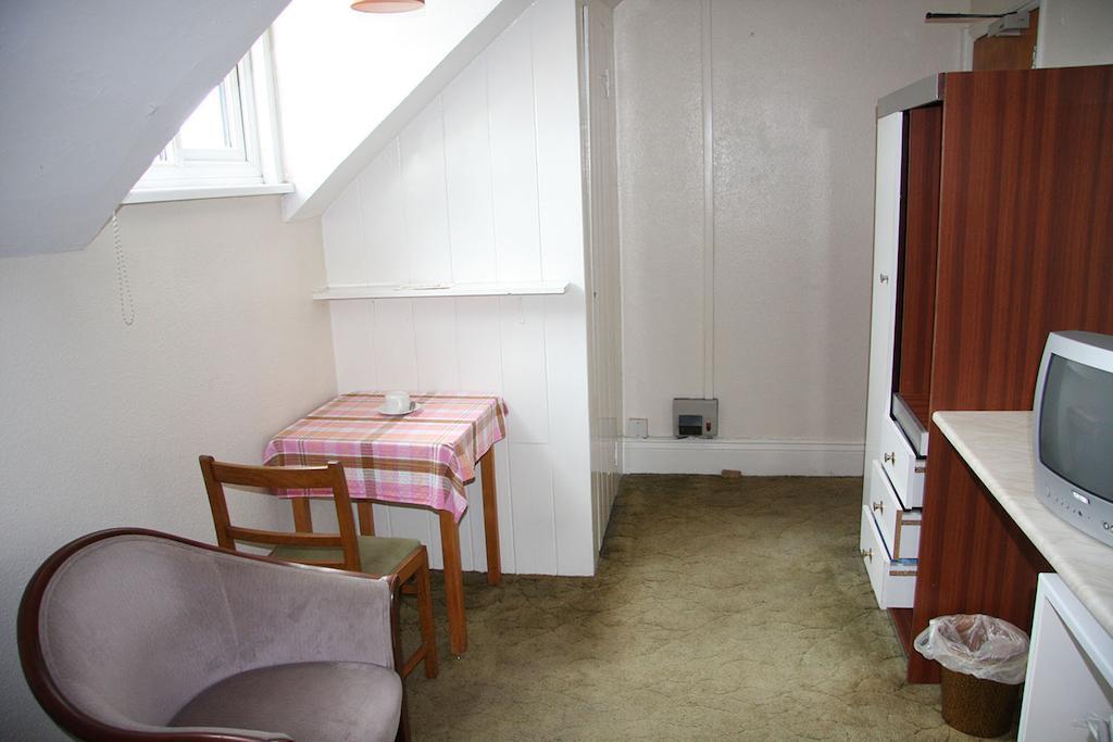 Dove Court Mini Lodge Almondsbury Εξωτερικό φωτογραφία
